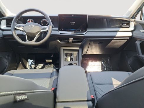 New 2025 Volkswagen Tiguan SE AWD/4WD image 21