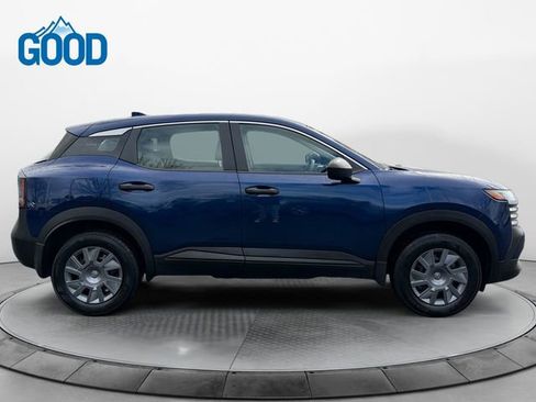 Used 2025 Nissan Kicks S image 6