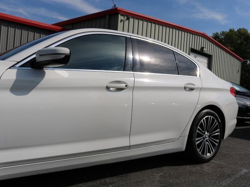 Used 2020 BMW 530i xDrive w/ Convenience Package AWD/4WD image 8