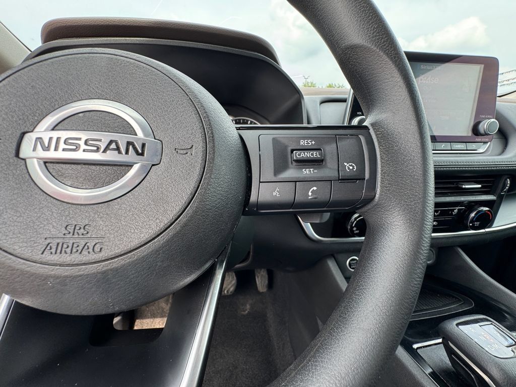 Used 2021 Nissan Rogue S FWD image 23