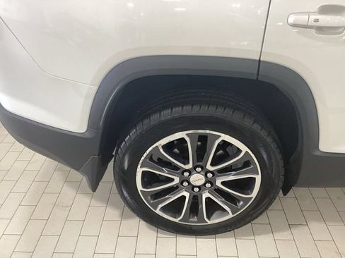 Used 2018 GMC Acadia SLT w/ LPO, Protection Package AWD/4WD image 22