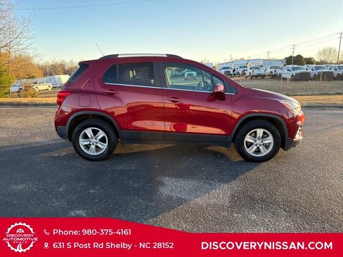 Used 2018 Chevrolet Trax LT image 6