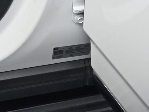 Used 2023 GMC Yukon XL Denali Ultimate image 47