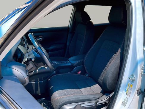 Used 2023 Honda HR-V Sport image 8