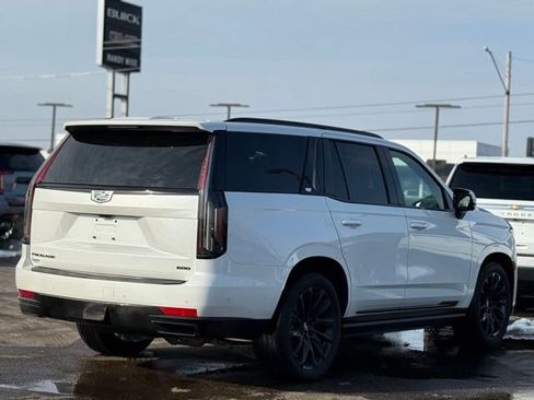 Used 2023 Cadillac Escalade Sport Platinum w/ LPO, ONYX Package image 51