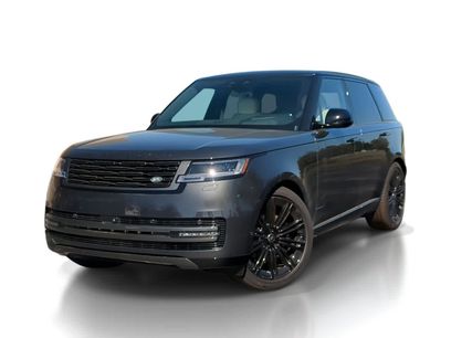 New 2025 Land Rover Range Rover SE