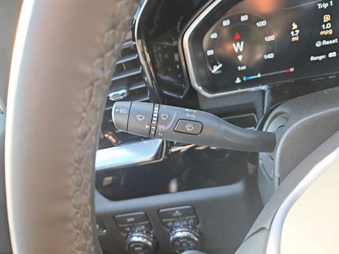 New 2026 GMC Sierra 1500 Elevation image 18