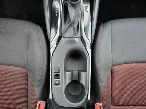 Used 2023 Toyota Corolla SE FWD image 3