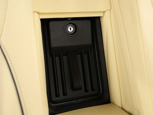 Used 2015 Bentley Flying Spur V8 AWD/4WD image 76