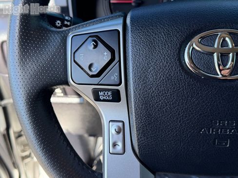 Used 2020 Toyota 4Runner SR5 RWD image 34