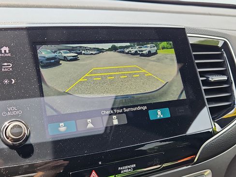 Certified 2024 Honda Passport EX-L image 9