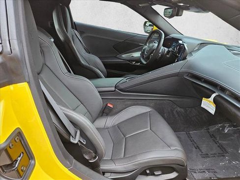 Used 2025 Chevrolet Corvette Stingray Coupe w/ 1LT RWD image 17