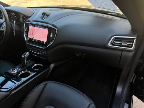 Used 2023 Maserati Ghibli Modena Q4 image 40