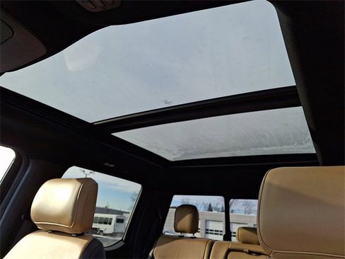 Used 2021 Ford F150 Lariat w/ Equipment Group 502A High image 17