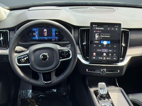 New 2026 Volvo XC90 T8 Ultra w/ Protection Package AWD/4WD image 27