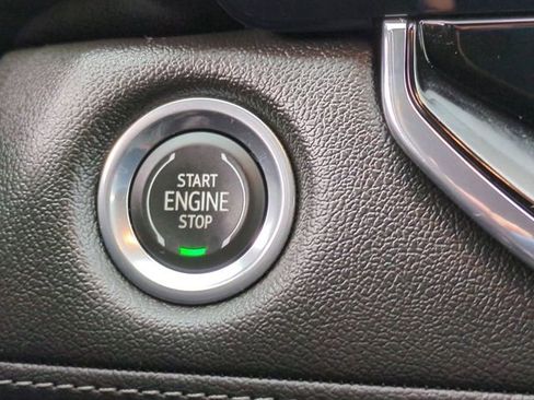 Used 2023 Chevrolet Colorado LT w/ LT Convenience Package image 17