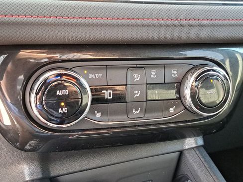 Used 2024 Chevrolet TrailBlazer RS w/ Convenience Package image 24