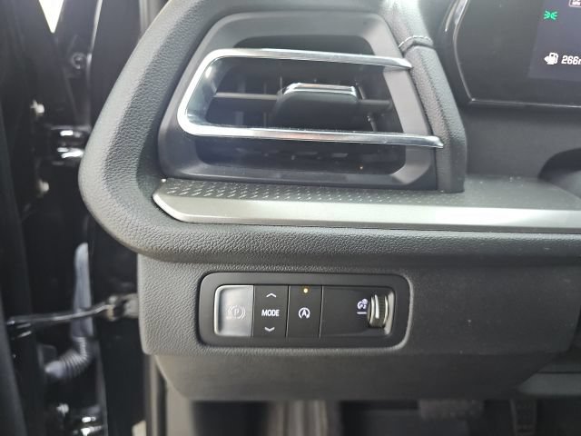 Used 2026 Chevrolet Traverse LT w/ Driver Confidence Package FWD image 28