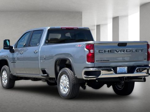 New 2026 Chevrolet Silverado 3500 LT w/ All Star Edition AWD/4WD image 6