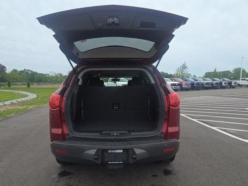 Used 2011 Chevrolet Traverse LT w/ Personal Connectivity Package FWD image 10
