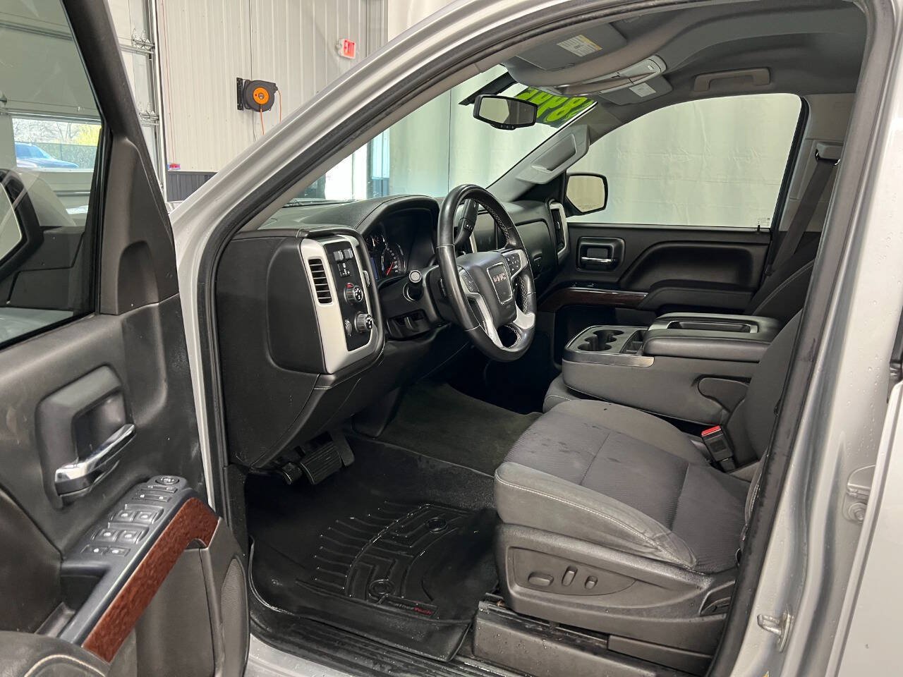 Used 2015 GMC Sierra 1500 SLE w/ SLE Value Package AWD/4WD image 7