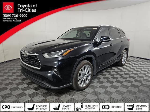 Certified 2026 Toyota Highlander Limited AWD/4WD image 1