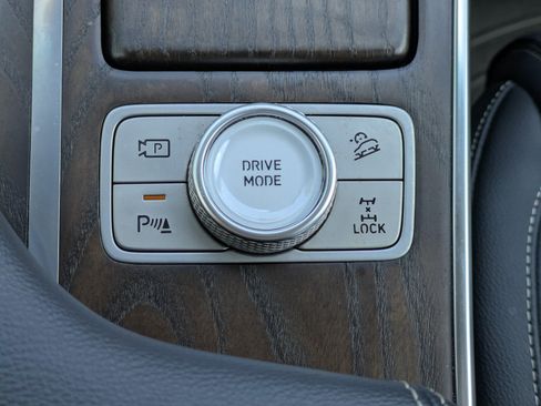 Used 2023 Genesis GV80 2.5T AWD/4WD image 27