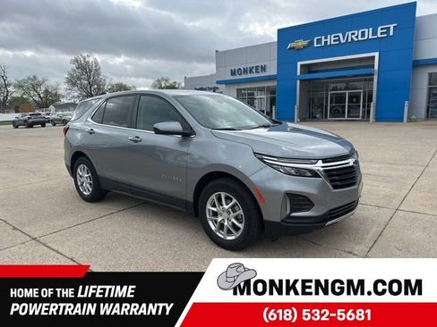 Used 2024 Chevrolet Equinox LT FWD image 1