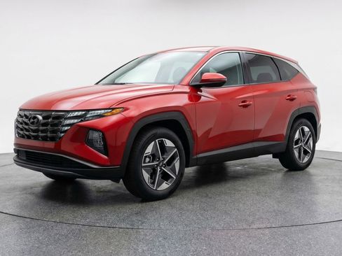 Used 2025 Hyundai Tucson SEL image 3