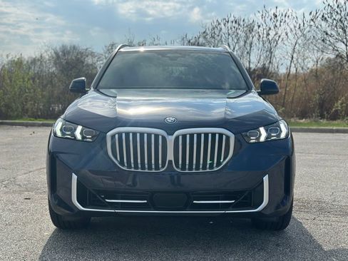 New 2026 BMW X5 xDrive50e w/ Executive Package AWD/4WD image 2