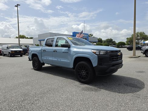 New 2026 Chevrolet Colorado W/T w/ WT Custom Package RWD image 2