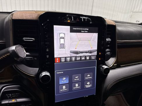 Used 2023 RAM 2500 Limited image 15