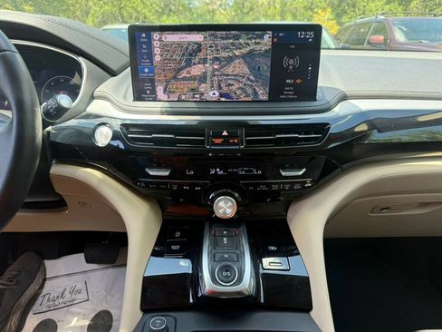 Used 2025 Acura MDX FWD image 4