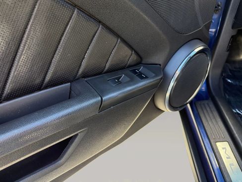 Used 2010 Ford Mustang GT Premium RWD image 13
