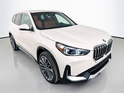 New 2026 BMW X1 xDrive28i w/ Technology Package image 3