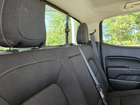 Used 2016 GMC Canyon SLE RWD image 16