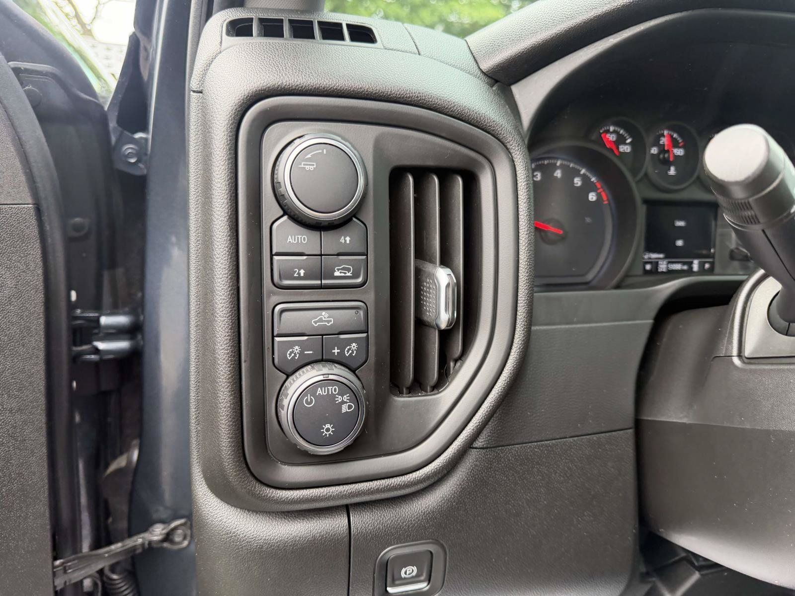 Used 2021 Chevrolet Silverado 1500 Custom w/ LPO, Dark Essentials Package AWD/4WD image 17