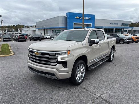 New 2026 Chevrolet Silverado 1500 High Country w/ High Country Premium Package image 3