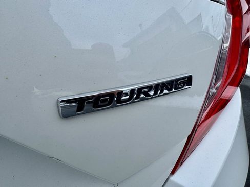 Used 2018 Honda Civic Touring image 8