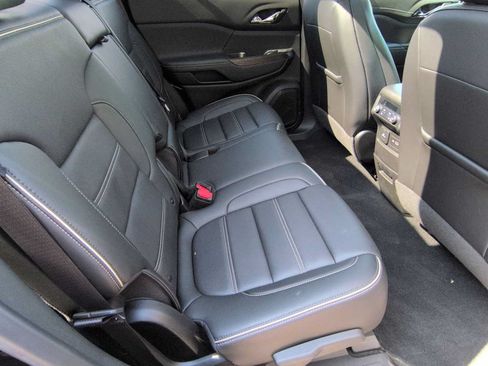 Used 2021 GMC Acadia Denali w/ Denali Ultimate Package AWD/4WD image 22