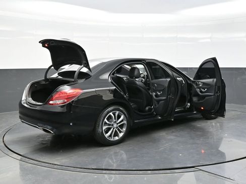 Used 2017 Mercedes-Benz C 300 4MATIC Sedan image 40