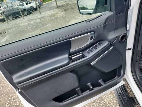 Used 2025 Ford Expedition Max Platinum AWD/4WD image 18