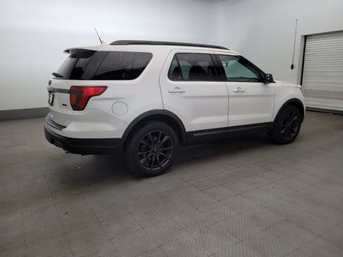 Used 2018 Ford Explorer XLT w/ Equipment Group 202A AWD/4WD image 10