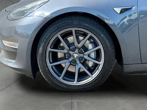 Used 2020 Tesla Model 3 Long Range AWD/4WD image 28