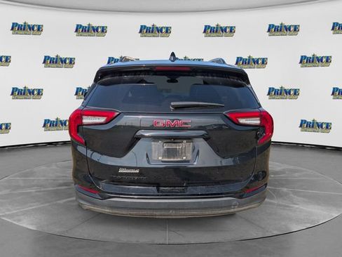 Used 2022 GMC Terrain SLT w/ Elevation Edition FWD image 4