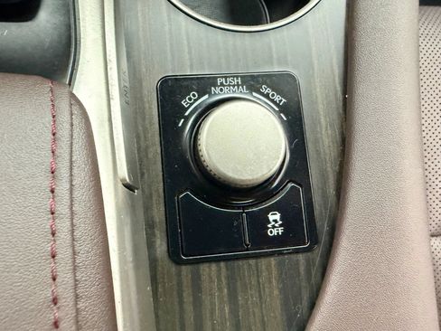 Used 2014 Lexus GS 350 w/ Premium Package RWD image 40