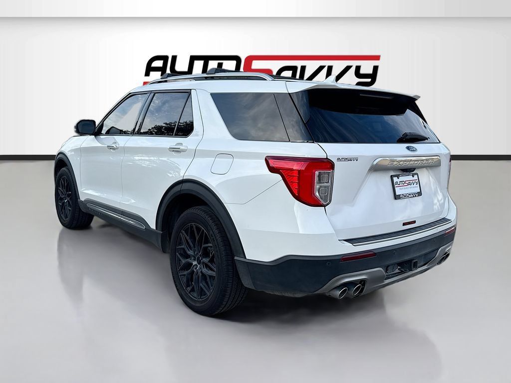 Used 2022 Ford Explorer Platinum w/ Equipment Group 601A AWD/4WD image 5