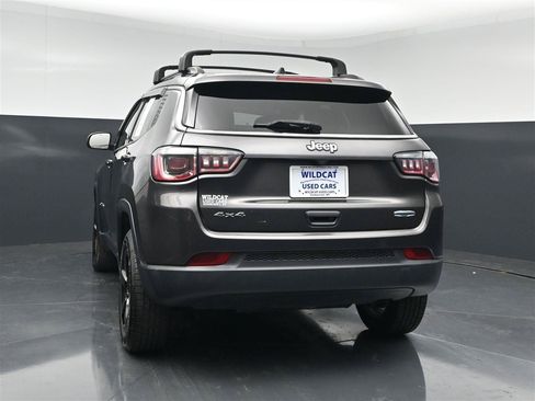 Used 2019 Jeep Compass Latitude AWD/4WD image 7