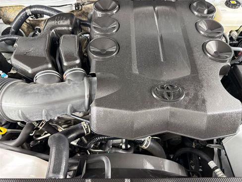 Certified 2024 Toyota 4Runner Limited AWD/4WD image 46