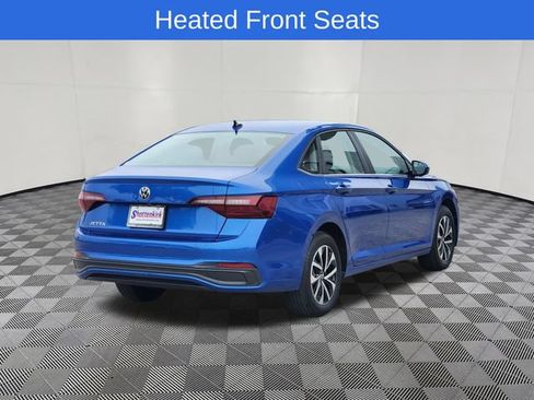 Used 2024 Volkswagen Jetta SE FWD image 4